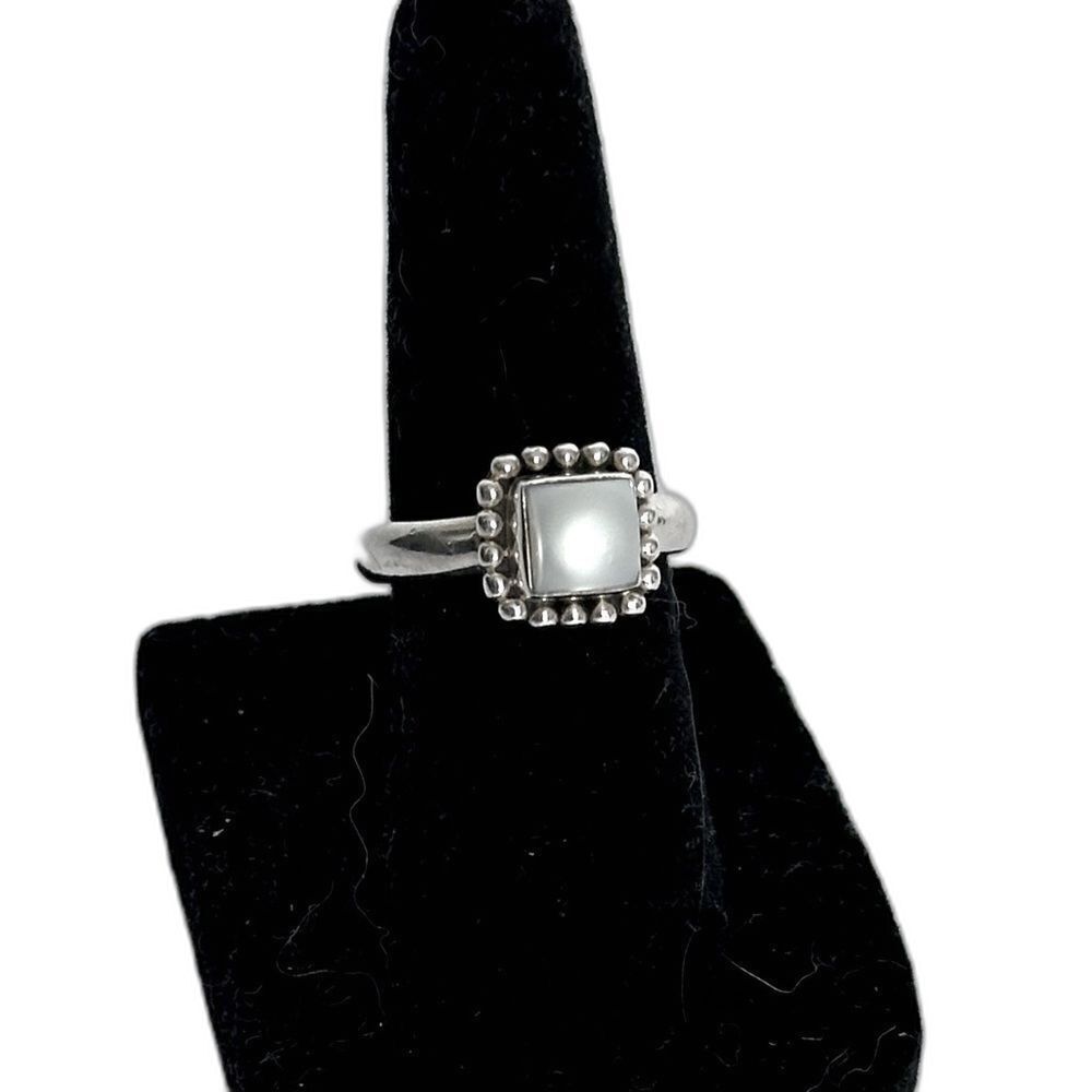 Silpada Retired R1617 Framed Mother of Pearl beaded Band Ring Size 5 - Picture 3 of 8
